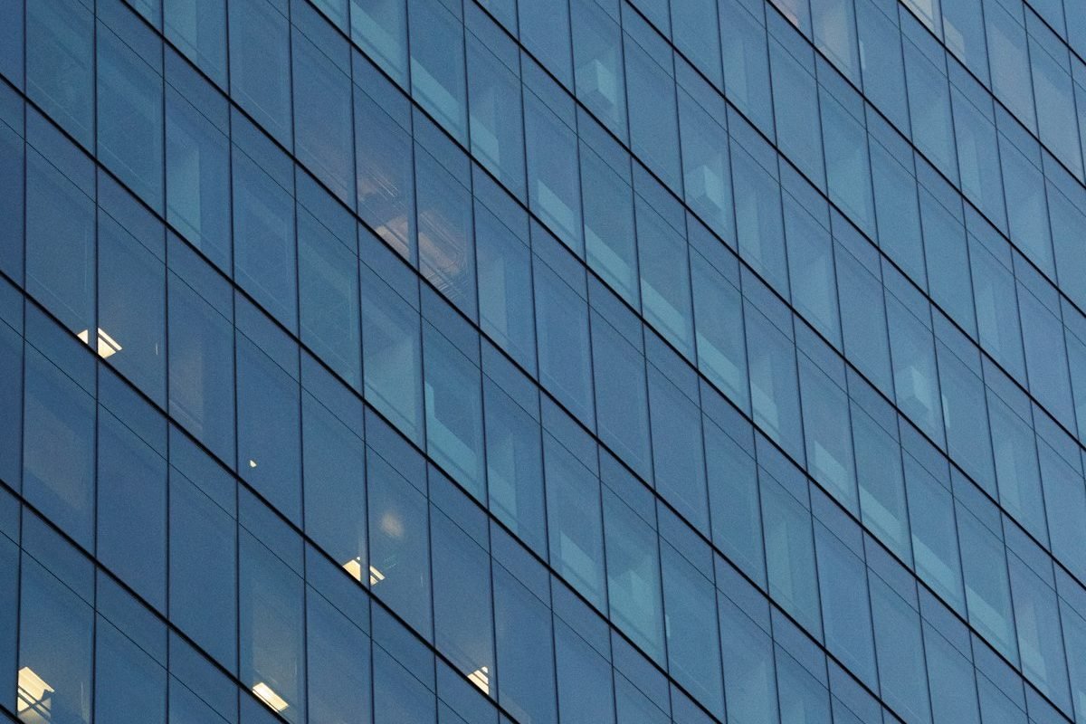 Confidential Sale Fm - illustration